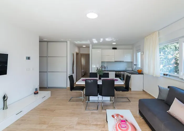 Martan By Interhome * Vir